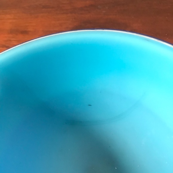 Vintage blue frosted cases glass catchall/ ashtray - Picture 4 of 9